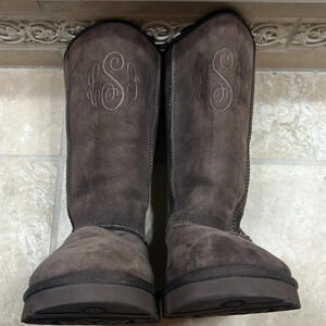 UGG Classic‎ Tall Leather Embossed Boots Size 9